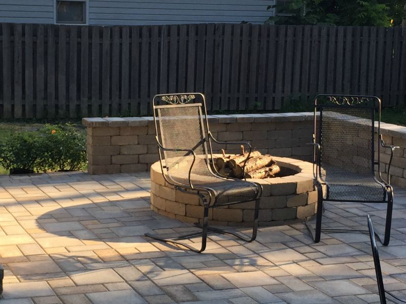 Fire Pits and Fireplaces | Eagleson Landscape Co.