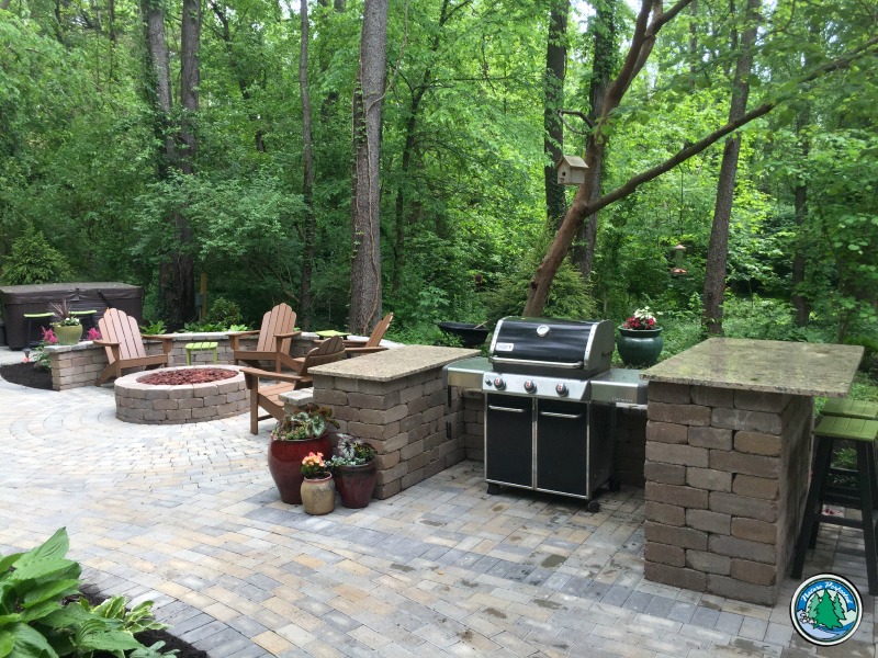 Read more about the article Project Highlight: Creating Relaxed Outdoor Living in a Woodsy Yard
